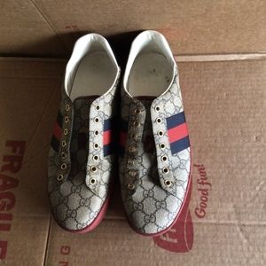 Men’s Gucci Supreme GG shoes size 10